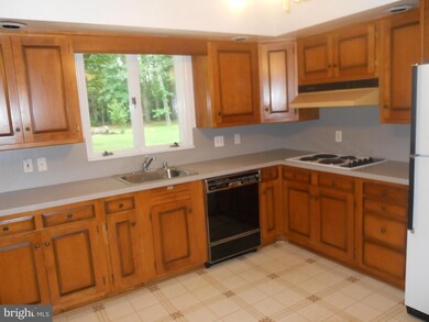 5527 Chapmans Landing Rd, Indian Head, MD 20640 - photo 7