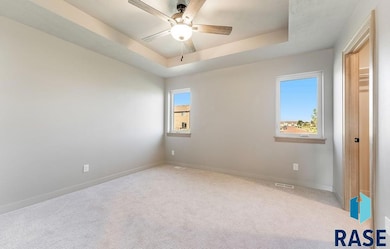 616 N Yankee Ave, Sioux Falls, SD 57110 - photo 3