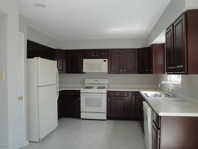 517 Archers Mark, East Stroudsburg, PA 18301 - photo 2