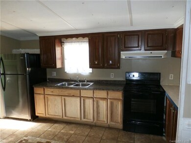 6925 Clara Cir, Concord, NC 28025 - photo 5