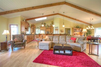 2250 Gaffney Way, Grants Pass, OR 97527 - photo 4