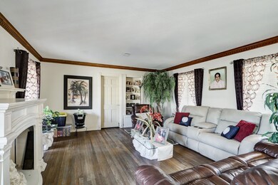 9101 Bauman Rd, Houston, TX 77022 - photo 5