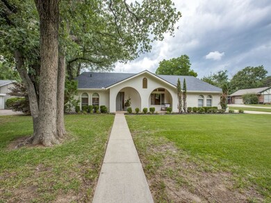 717 Overland Trail, Southlake, TX 76092 - photo 3