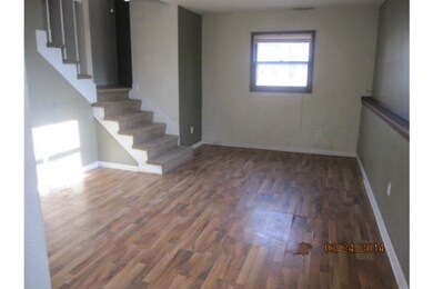 1871 Pleasant View Cir, Des Moines, IA 50320 - photo 2