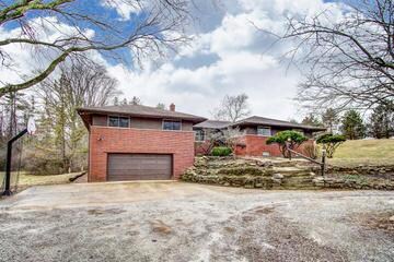 4285 Clime Rd, Columbus, OH 43228 - photo 3