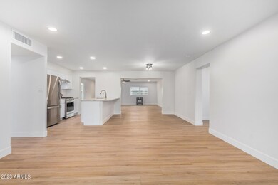 4815 W Palm Ln, Phoenix, AZ 85035 - photo 7