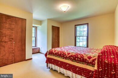 6152 Camrose Ln, Broad Run, VA 20137 - photo 2