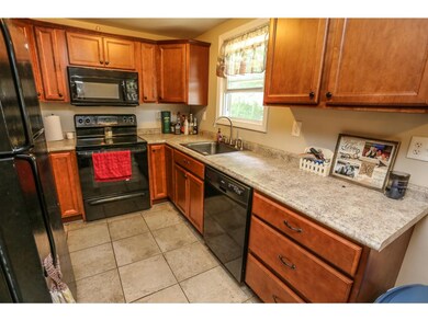 823 Cilley Rd, Manchester, NH 03103 - photo 7