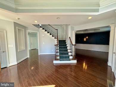 42403 Pine Forest Dr, Chantilly, VA 20152 - photo 2