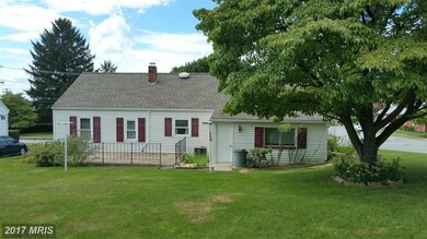 225 N Franklin St, Waynesboro, PA 17268 - photo 2