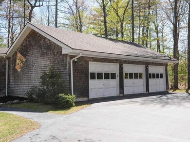Garage.