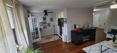 55 S Bergen Place unit 3F, Freeport, NY 11520 - photo 5