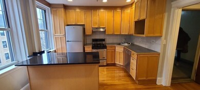 116 Riverway unit 18, Boston, MA 02215 - photo 3