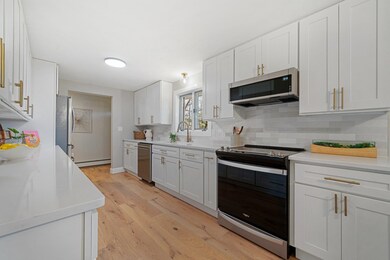 19 Laurel Dr, Bow, NH 03304 - photo 4