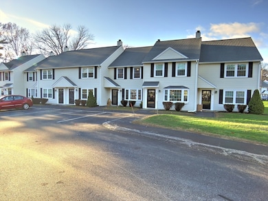 728 Auburn St unit F6, Whitman, MA 02382 - photo 2