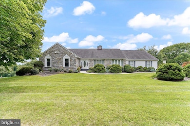 27 James Hayward Rd, Glen Mills, PA 19342 - photo 3