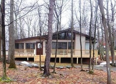 128 Rodeo Dr, Hawley, PA 18428 - photo 2