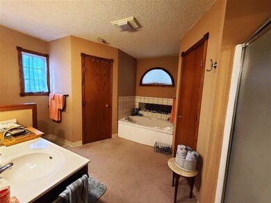 3120 Royer Dr W, Newton, KS 67114 - photo 7