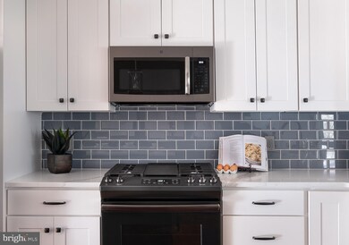 303 Callender Ln, Wallingford, PA 19086 - photo 4