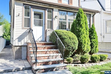 9 New York Ave, Bergenfield, NJ 07621 - photo 2