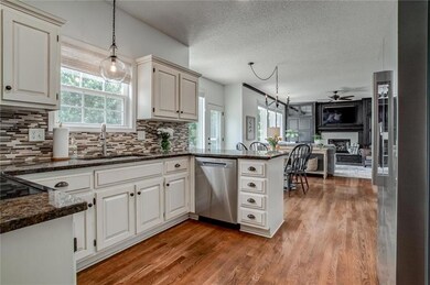 19713 W 97th St, Lenexa, KS 66220 - photo 4