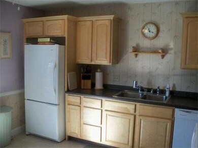 166 Pinehurst Ave unit 3, Swansea, MA 02777 - photo 2