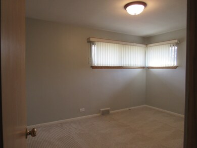 440 Prairie Ave, Naperville, IL 60540 - photo 3