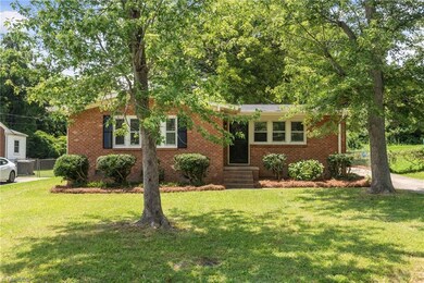 2308 Emerywood Rd, Greensboro, NC 27403 - photo 2