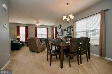 9052 Isabel Ln, Manassas Park, VA 20111 - photo 6