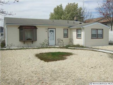 24 Neptune Rd, Toms River, NJ 08753 - photo 2