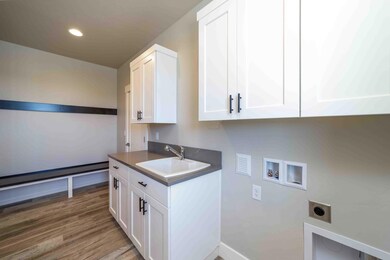 4637 SW Antelope Ave, Redmond, OR 97756 - photo 5