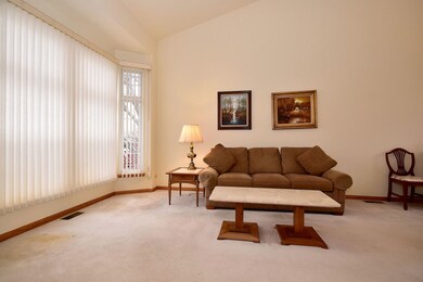 2055 Pleasant Run Ct, Naperville, IL 60565 - photo 2