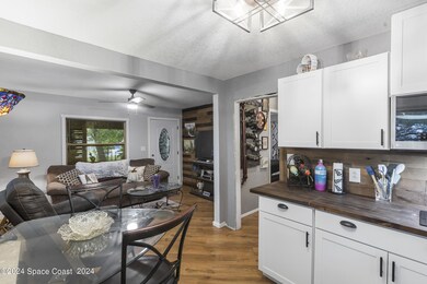 15_1637 pinecrest ct-15