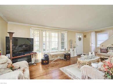 18704 Maple Heights Blvd, Maple Heights, OH 44137 - photo 2