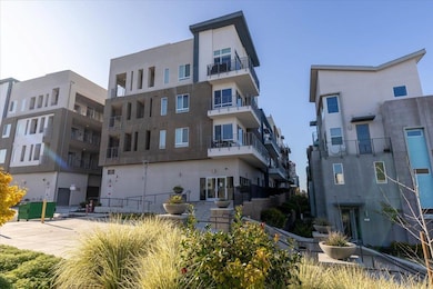 2981 Henry Miller Place unit 10, San Jose, CA 95136 - photo 2
