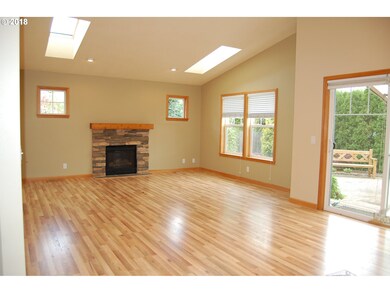 2613 Benson Ln, Eugene, OR 97408 - photo 6