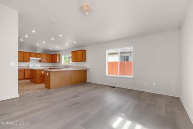 DesertLake17330-009