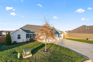 2314 W Sorrento Ct, Ozark, MO 65721 - photo 3