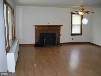 12603 Shady Bower Ln, Clear Spring, MD 21722 - photo 5