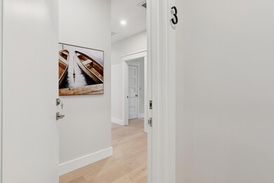 26 Thomas St unit 3, Portland, ME 04102 - photo 2