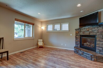 61185 Dayspring Dr, Bend, OR 97702 - photo 3