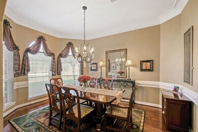 Imagine hosting dinner parties in this spacious dining room. Owners have two leaves and have seated 12 people comfortably!