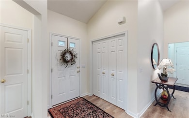 689 Elmwood Point unit 23, Aurora, OH 44202 - photo 4