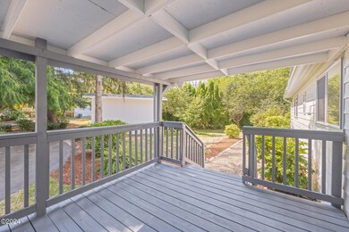 671 N Riverbend, Otis, OR-04
