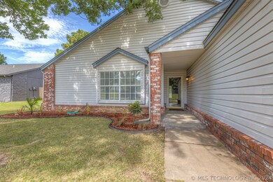 3712 S Sycamore Ave, Broken Arrow, OK 74011 - photo 5