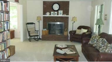 12604 Sagamore Forest Ln, Reisterstown, MD 21136 - photo 2