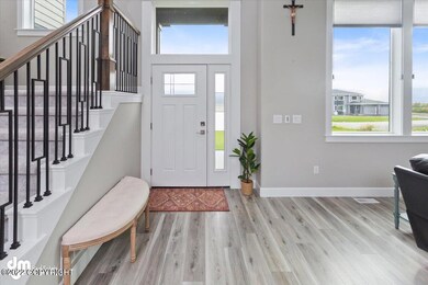 02-Front Entry_DMD_8736