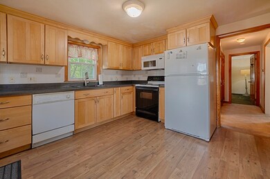 257 Allen St, Randolph, MA 02368 - photo 6