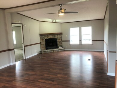 Large Living room with Fireplace 