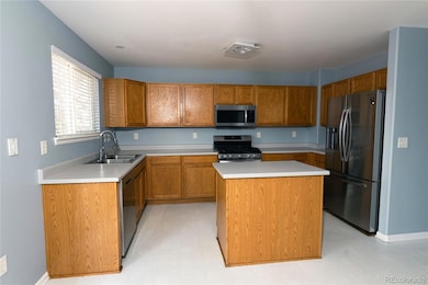 5579 S Versailles St, Aurora, CO 80015 - photo 2